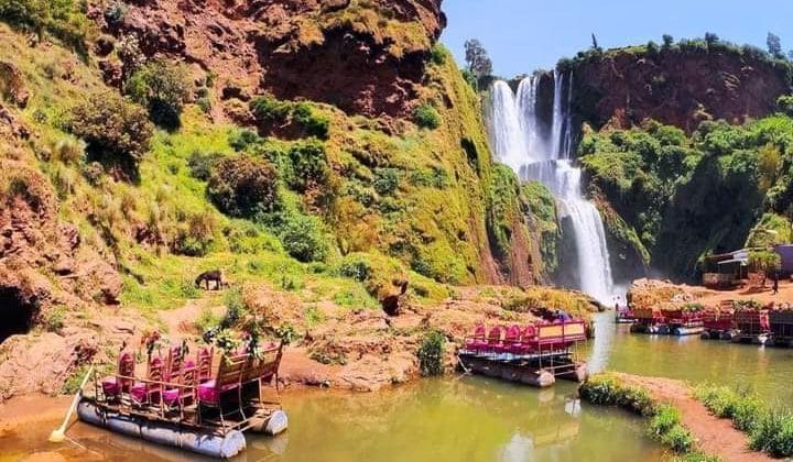 Private-Driver-From-Marrakech-To-Ouzoud-Waterfalls-aventurevoyagemaroc